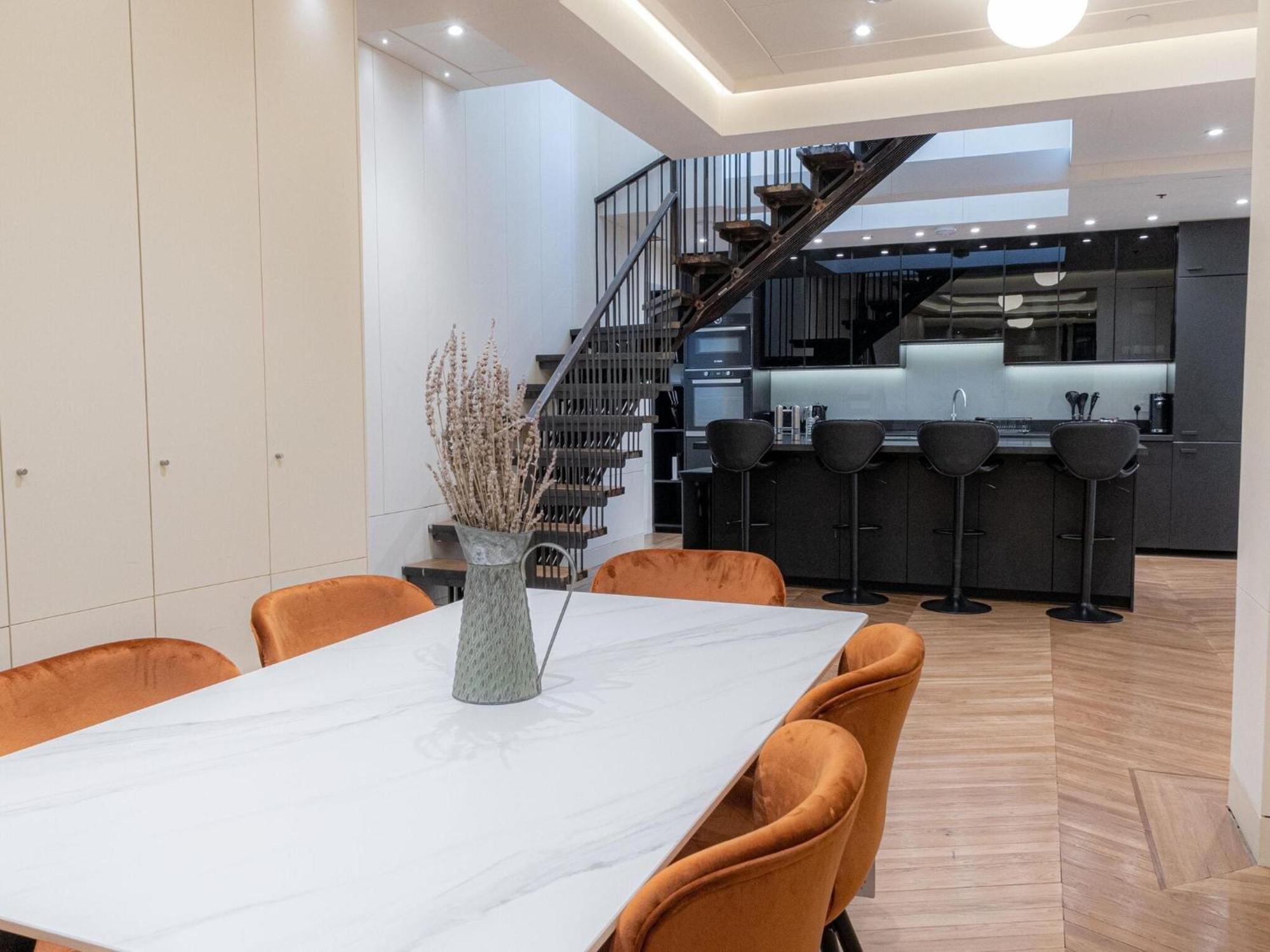 Modern Deluxe Five Bedroom House Near Chalk Farm Station By Belvilla Лондон Екстер'єр фото
