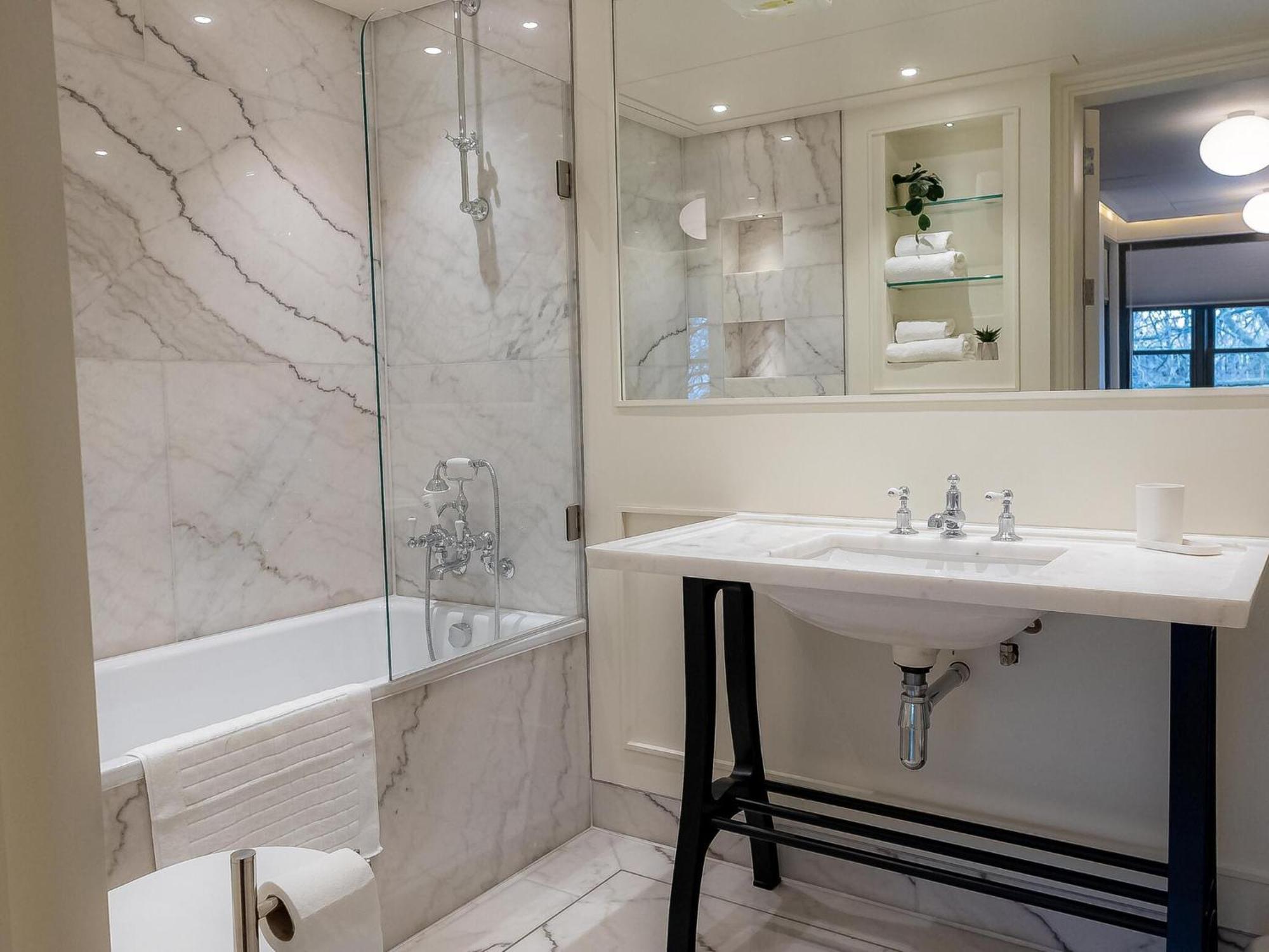 Modern Deluxe Five Bedroom House Near Chalk Farm Station By Belvilla Лондон Екстер'єр фото