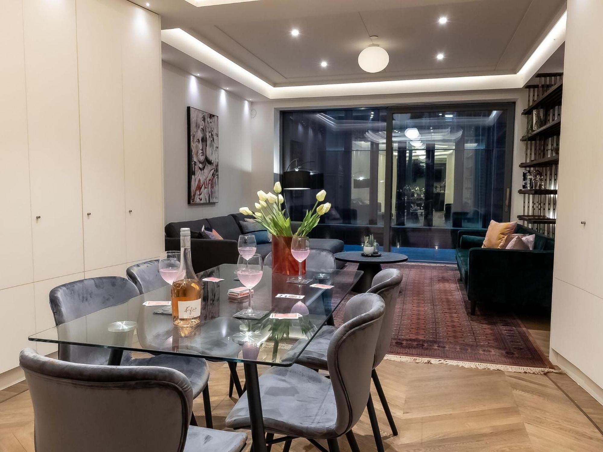 Modern Deluxe Five Bedroom House Near Chalk Farm Station By Belvilla Лондон Екстер'єр фото