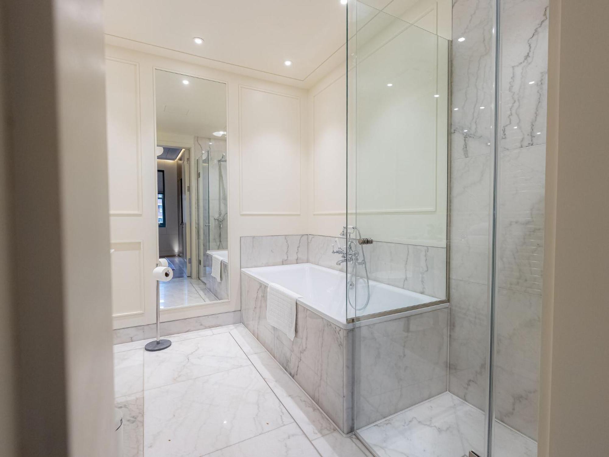 Modern Deluxe Five Bedroom House Near Chalk Farm Station By Belvilla Лондон Екстер'єр фото